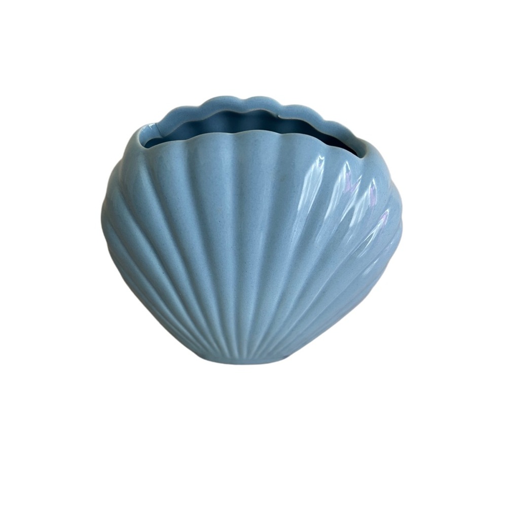 Blue Shell Shaped Vase - Picture 4 of 4